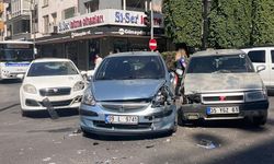 Aydın'da 3 araç birbirine girdi