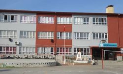 Efeler'de iki okulun binası boşaltıldı