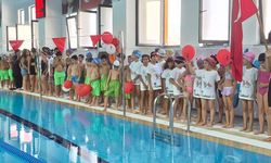 İki ayda 200 öğrenci yüzme öğrendi