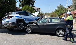 Nazilli’de polis aracı ile otomobil çarpıştı