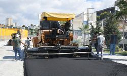 Kuşadası Belediyesi’nden Değirmendere’de asfalt mesaisi