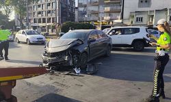 Aydın'daki kazada baba ve oğlu yaralandı