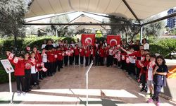 Efeler’de bilim ve cumhuriyet coşkusu bir arada
