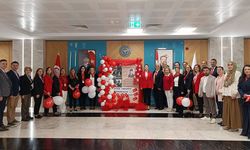 Cumhuriyet Bayramı coşkusu hastane koridorlarına taşındı