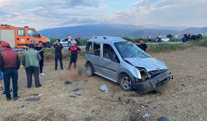 Nazilli-Bozdoğan yolunda feci kaza: 1 ölü, 1 yaralı