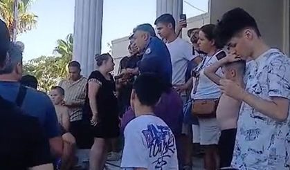 Kuşadası’ndaki otelde maaş eylemi