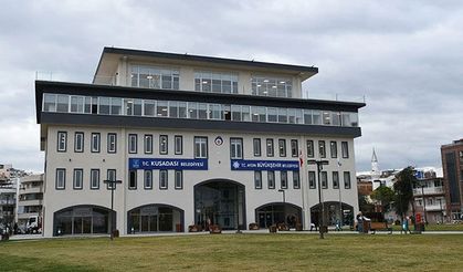 Kuşadası Belediyesi'ne operasyon