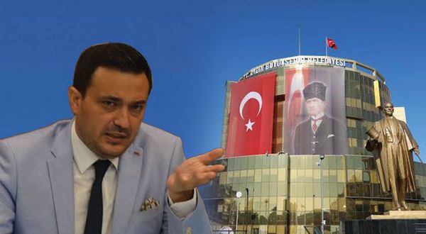 İl Kültür Müdürü Büyükşehir'e 'taş' attı