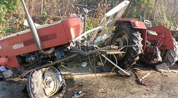 Aydın'da tırla çarpışan traktör ikiye bölündü