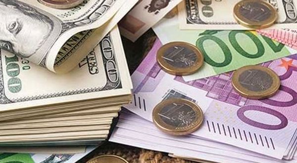 Dolar ve eurodan bir rekor daha