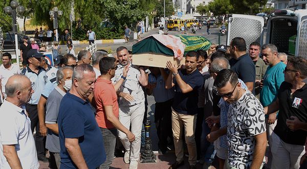 Kuşadası Belediyesi Ahmet Balsak’ı son yolculuğuna uğurladı