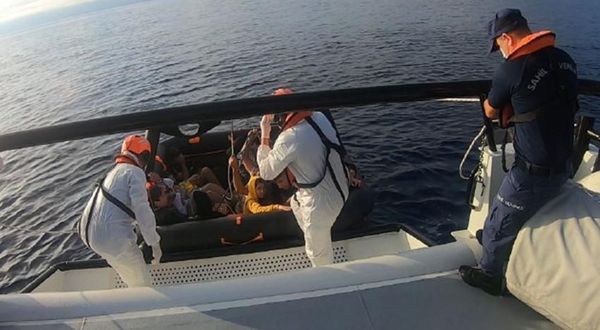 Aydın açıklarında 46 düzensiz göçmen kurtarıldı