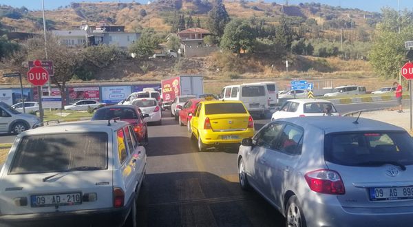 Sakın sokağa çıkmayın!: Aydın'da yollar kilit!