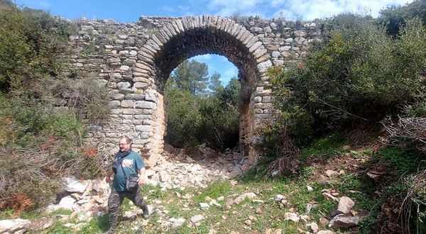 Aydın'da tarihi su kemeri tahrip edildi