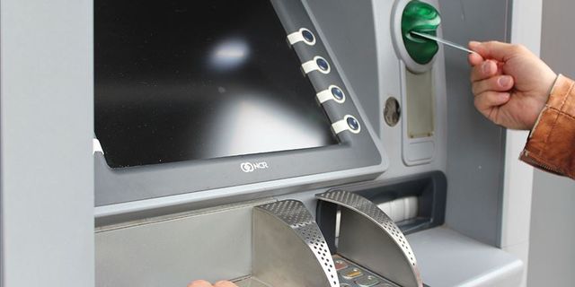 Didim'de İş Bankası ATM'sine saldırı: İnsan dışkısıyla sıvadı