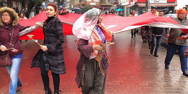 Aydın'da Yörükler kadınlar için yürüdü