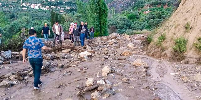 Köşk'te etkili olan yağış sele neden oldu
