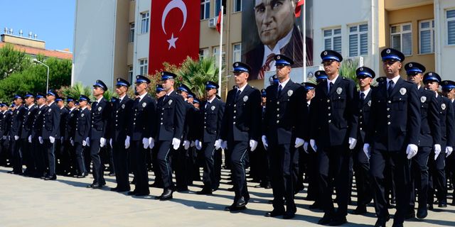Aydın'da eğitimini tamamlayan 483 polis adayı yemin etti