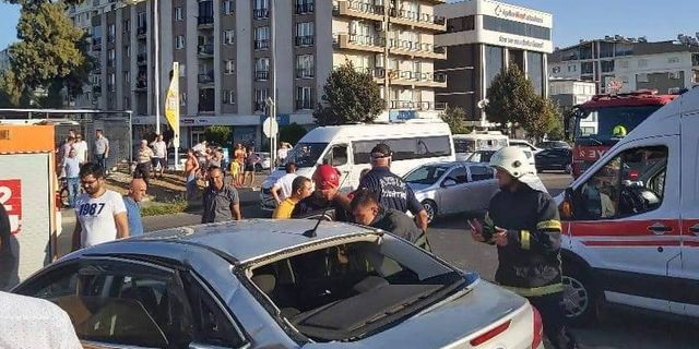 Aydın'da otomobil takla attı: 1’i çocuk 5 yaralı