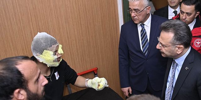 Vali Aksoy, patlamada yaralananları ziyaret etti