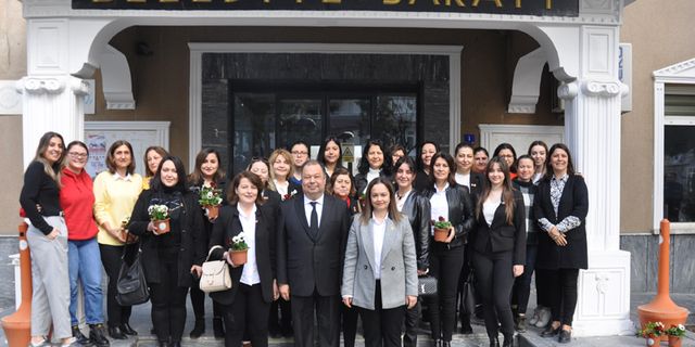 Başkan Dinçer, 8 Mart’ta kadınları unutmadı