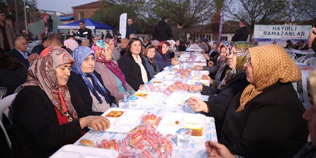 Özlem Çerçioğlu, Sultanhisarlı vatandaşlarla iftar sofrasında buluştu
