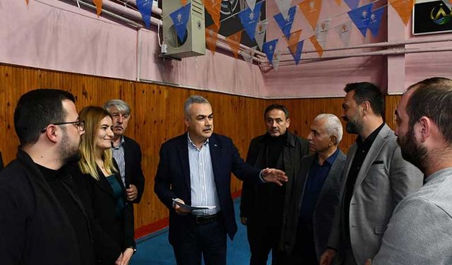 AK Parti'li Mustafa Savaş Ordu'da temayülü yönetiyor