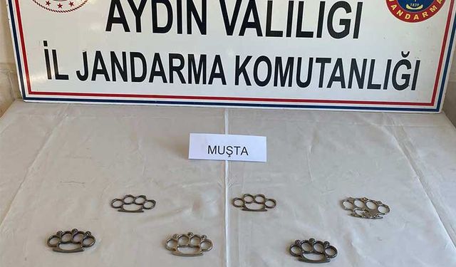 Didim’de pazarda muşta satan kişi yakalandı