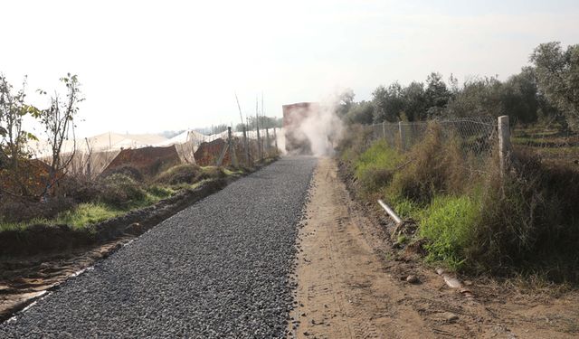 Efeler’in yolları yenileniyor