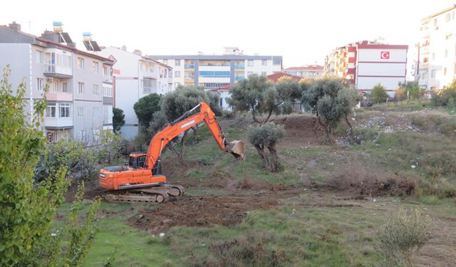 Söke Belediyesi, Çeltikçi Mahallesi'ne yeni park kazandırıyor