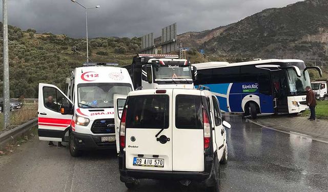 Söke'de trafik kazasında 2 kişi yaralandı