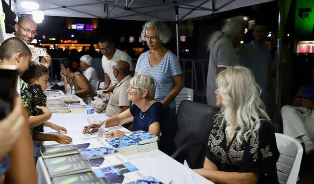 Yazarlar Festivali, usta kalemleri ağırlamaya devam ediyor