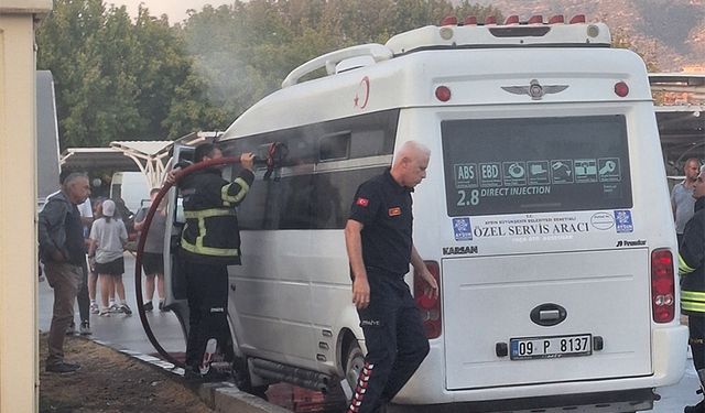 Aydın'da bir minibüste yangın çıktı