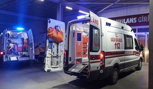 Nazilli'de park halindeki kamyona çarpan motosiklet sürücüsü ağır yaralandı