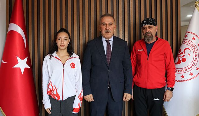 Aydınlı Mina, Türkiye'yi temsil edecek