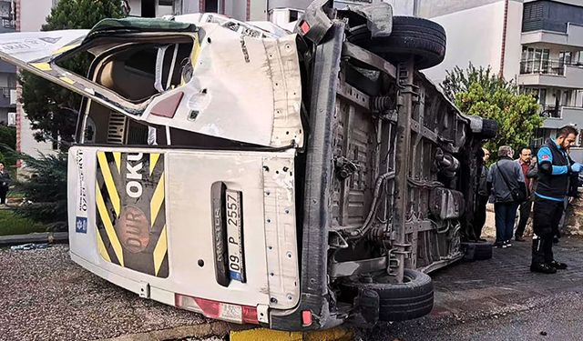 Söke’de öğrenci servisleri çarpıştı: 3 yaralı