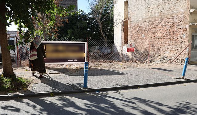 Tarihi camilerin ortasına kilise mi yapılacak?