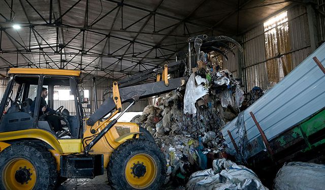 Kuşadası Belediyesi Geleceği “Geri dönüşümle” korudu