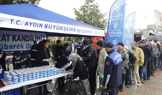 Büyükşehir'den vatandaşlara kandil helvası