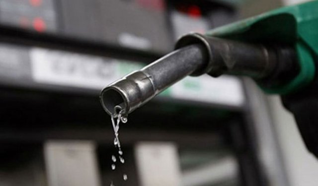 Akaryakıta tarihin en büyük zammı geliyor