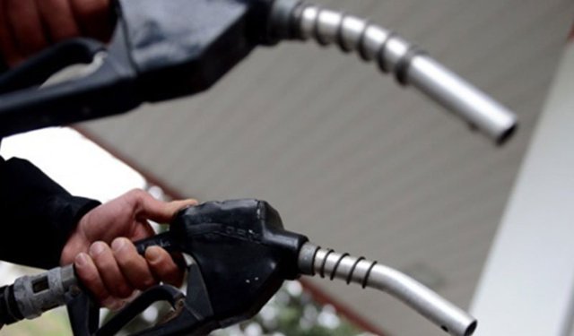 Benzine bu gece zam geliyor