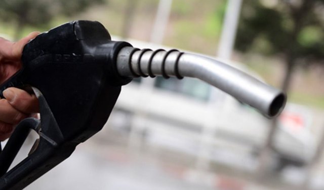 Benzin ve motorine indirim geldi