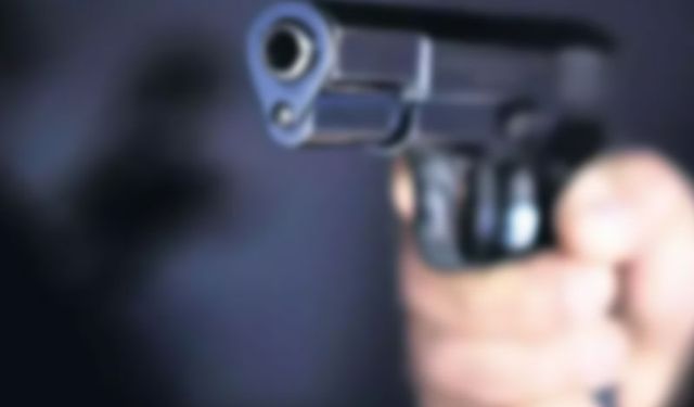 7 yaşındaki çocuk silahla oynarken canından oldu