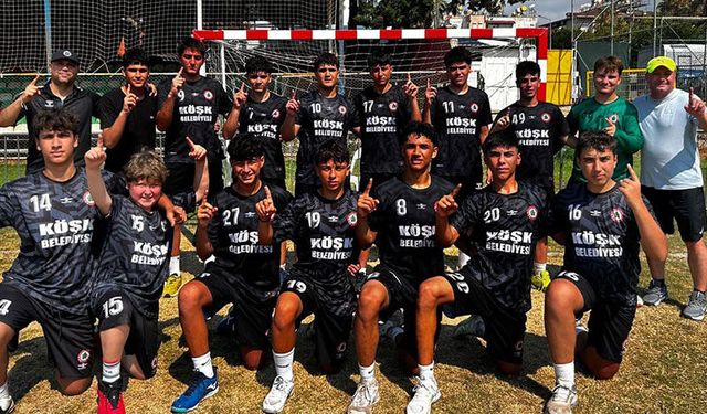 Köşk Belediye Doğanspor Hentbol Takımı Türkiye birincisi oldu