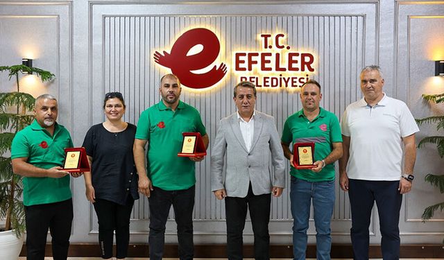 Hayat kurtaran belediye personeline anlamlı ödül
