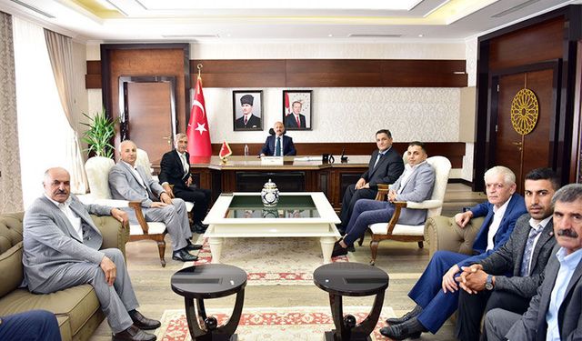 Aydın’daki Muşlulardan Vali Varol’a ziyaret