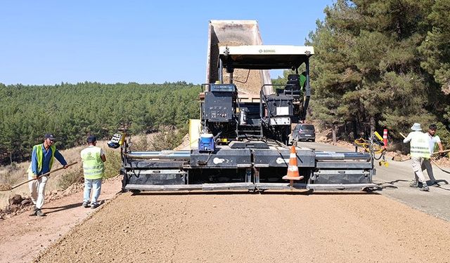 Büyükşehir'den 17 ilçede eş zamanlı yol seferberliği
