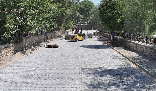 Efeler’de yeni yollar hizmete girdi