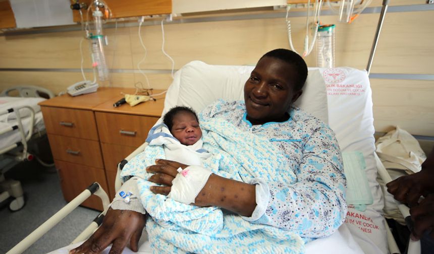 Geri itilen botta doğum yapan anne ve bebeğinin sağlık durumu iyi