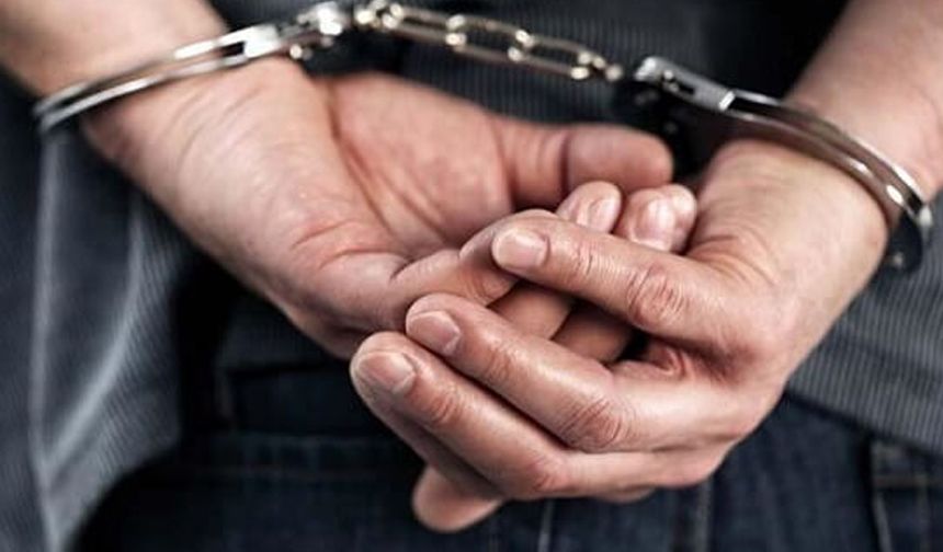 Aydın'da çeşitli suçlardan aranan 2 kişi tutuklandı